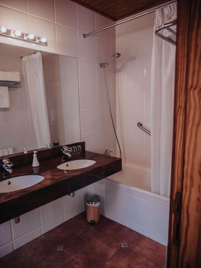 Hostal Les Fonts Castellar De N'Hug Extérieur photo